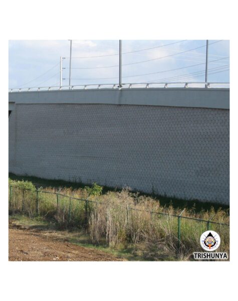 Retaining wall - trishunya